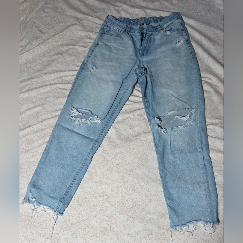 American Eagle Outfitters Curvy Mom Jeans - Size 8
